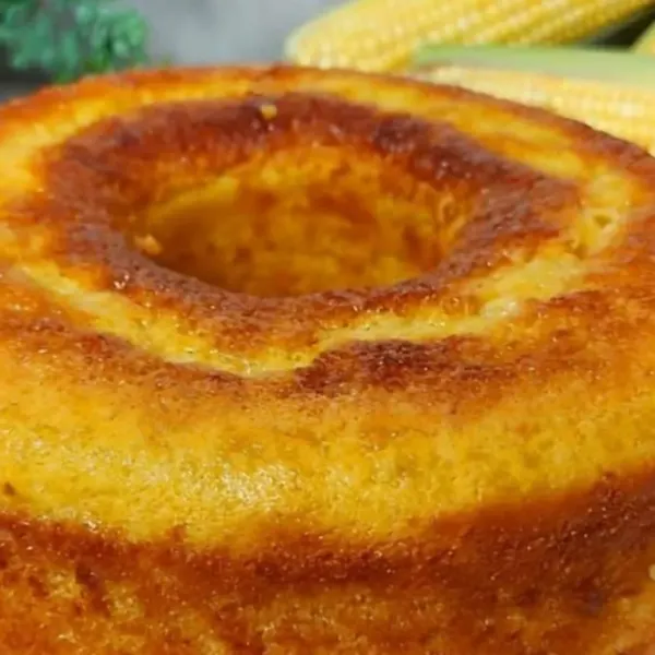 Seu Bolo de milho sempre sola? Descubra o ingrediente secreto que resolve isso na hora!