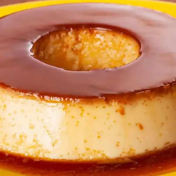 Seu Pudim de leite sempre sola? Descubra o ingrediente secreto que resolve isso na hora!