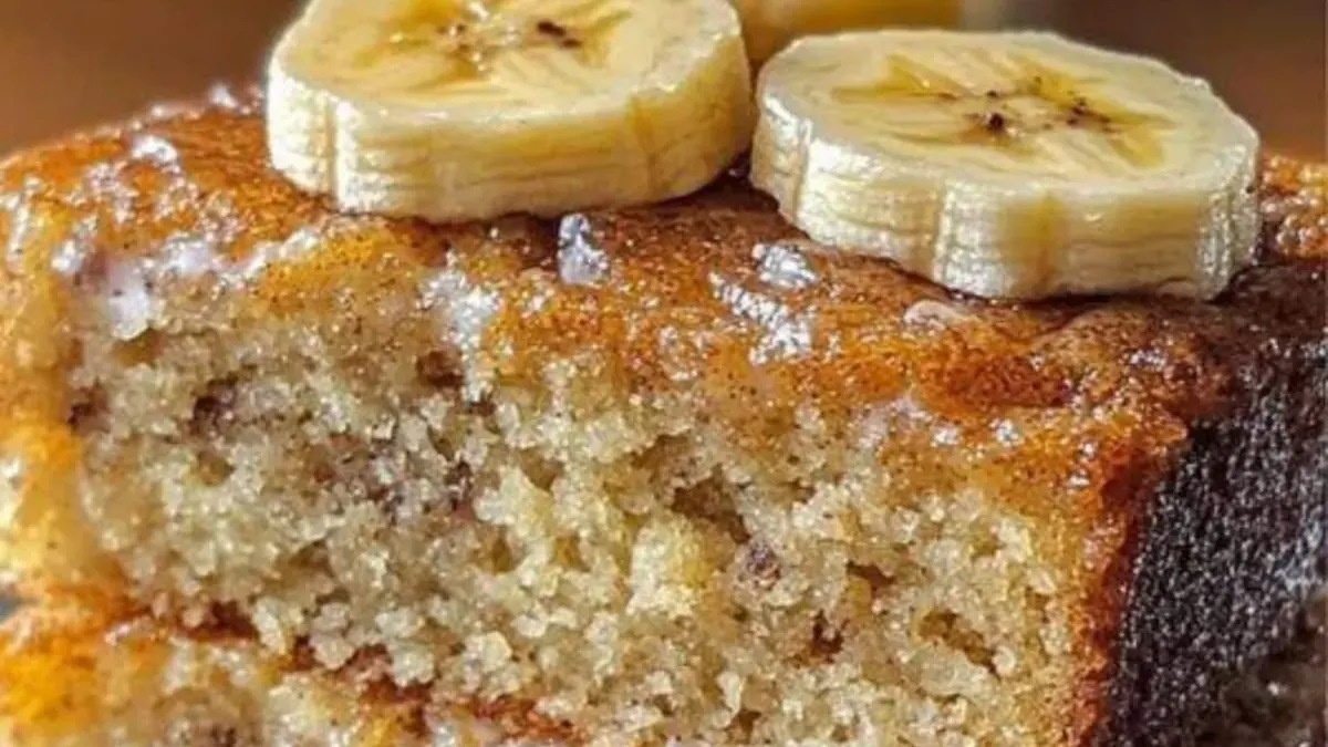 Seu Bolo de banana sempre sola? Descubra o ingrediente secreto que resolve isso na hora!