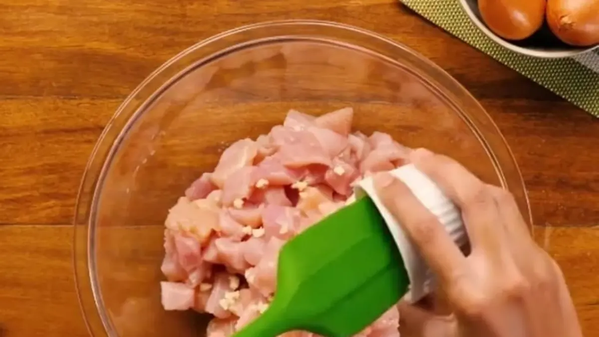 Strogonoff de frango para o almoco: Rapido, nutritivo e que agrada todo mundo