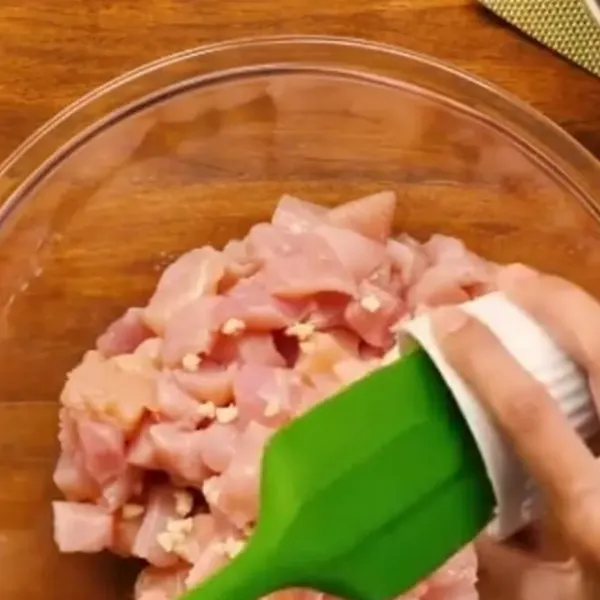 Strogonoff de frango para o almoco: Rapido, nutritivo e que agrada todo mundo