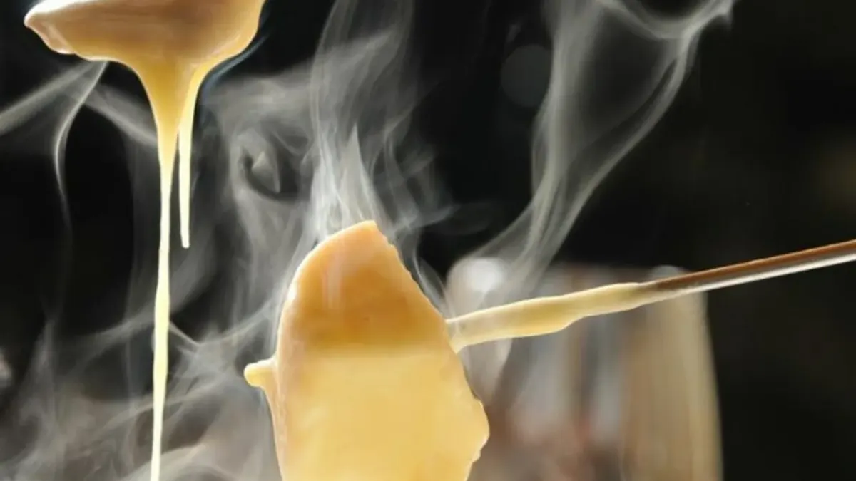 Fondue de queijo para o jantar: Leve, pratico e perfeito para noites corridas