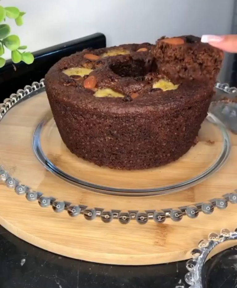 Receita de Bolo de Chocolate com Banana na Airfryer