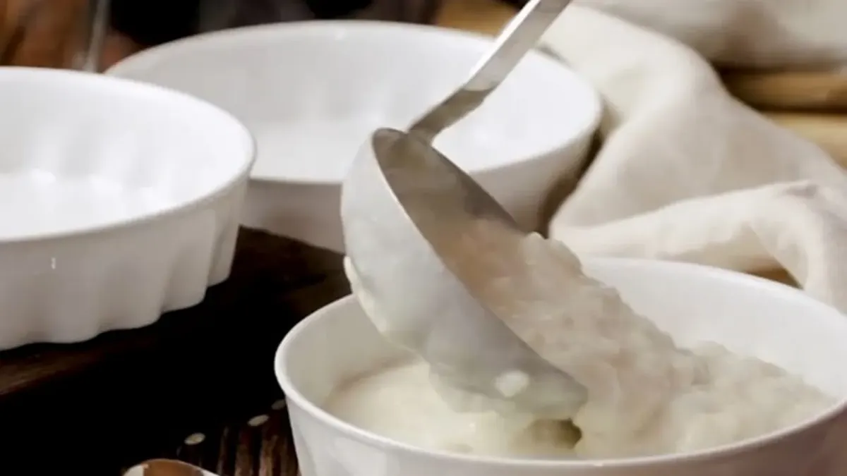 O erro que todo mundo comete ao fazer Arroz doce cremoso e como evitar (Fica perfeito!)