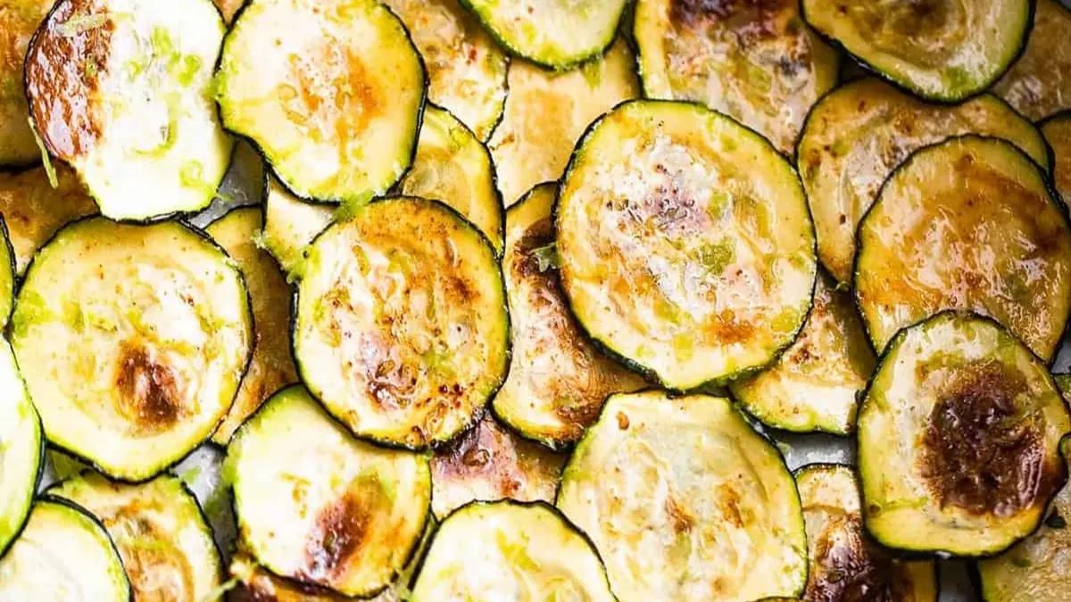 Chips de abobrinha para o almoco: Rapido, nutritivo e que agrada todo mundo