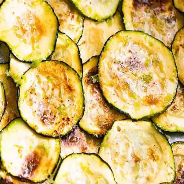 Chips de abobrinha para o almoco: Rapido, nutritivo e que agrada todo mundo