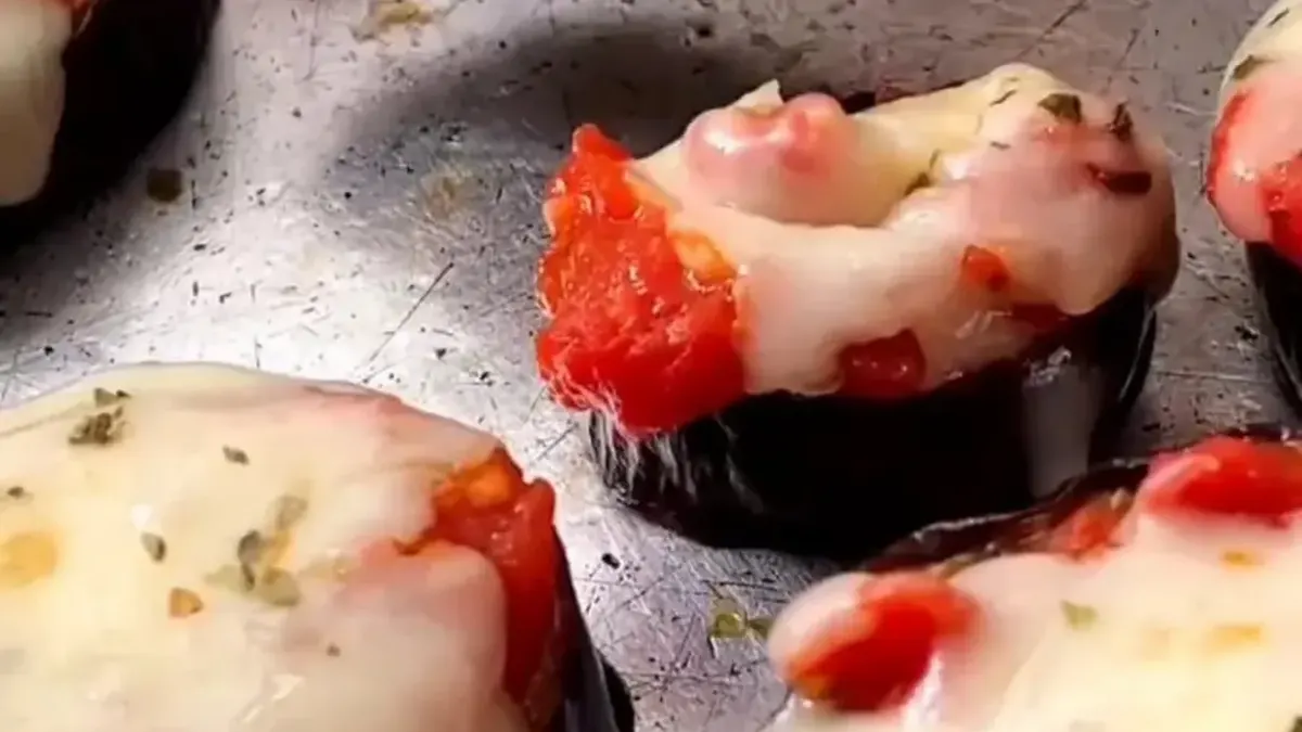 Berinjela ao forno para o almoco: Rapido, nutritivo e que agrada todo mundo