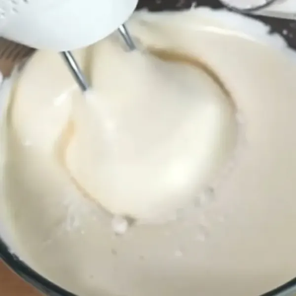 Seu Recheio de leite sempre sola? Descubra o ingrediente secreto que resolve isso na hora!
