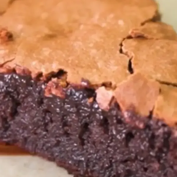 Seu Bolo mousse chocolate sempre sola? Descubra o ingrediente secreto que resolve isso na hora!