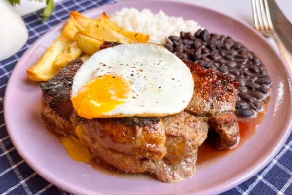 Bife a Cavalo